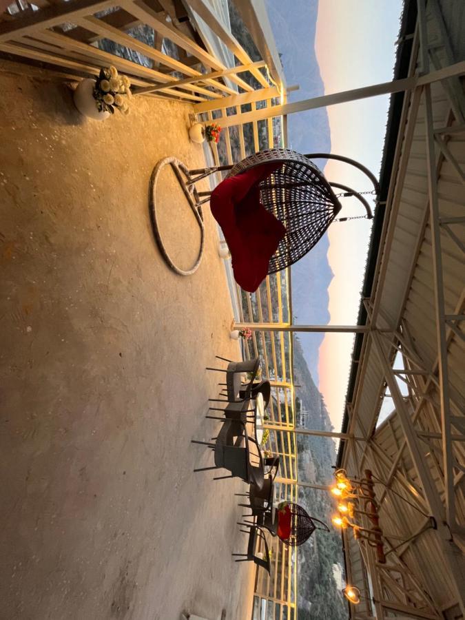 Sitara Resort, Scenic Mountain View Rooms With Balcony & Terrace 穆索里 外观 照片